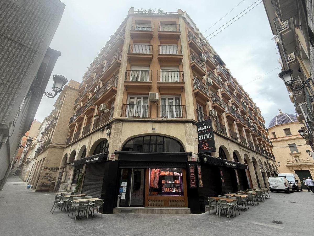 Alicante. Casco Antiguo.Edificio Calle San José